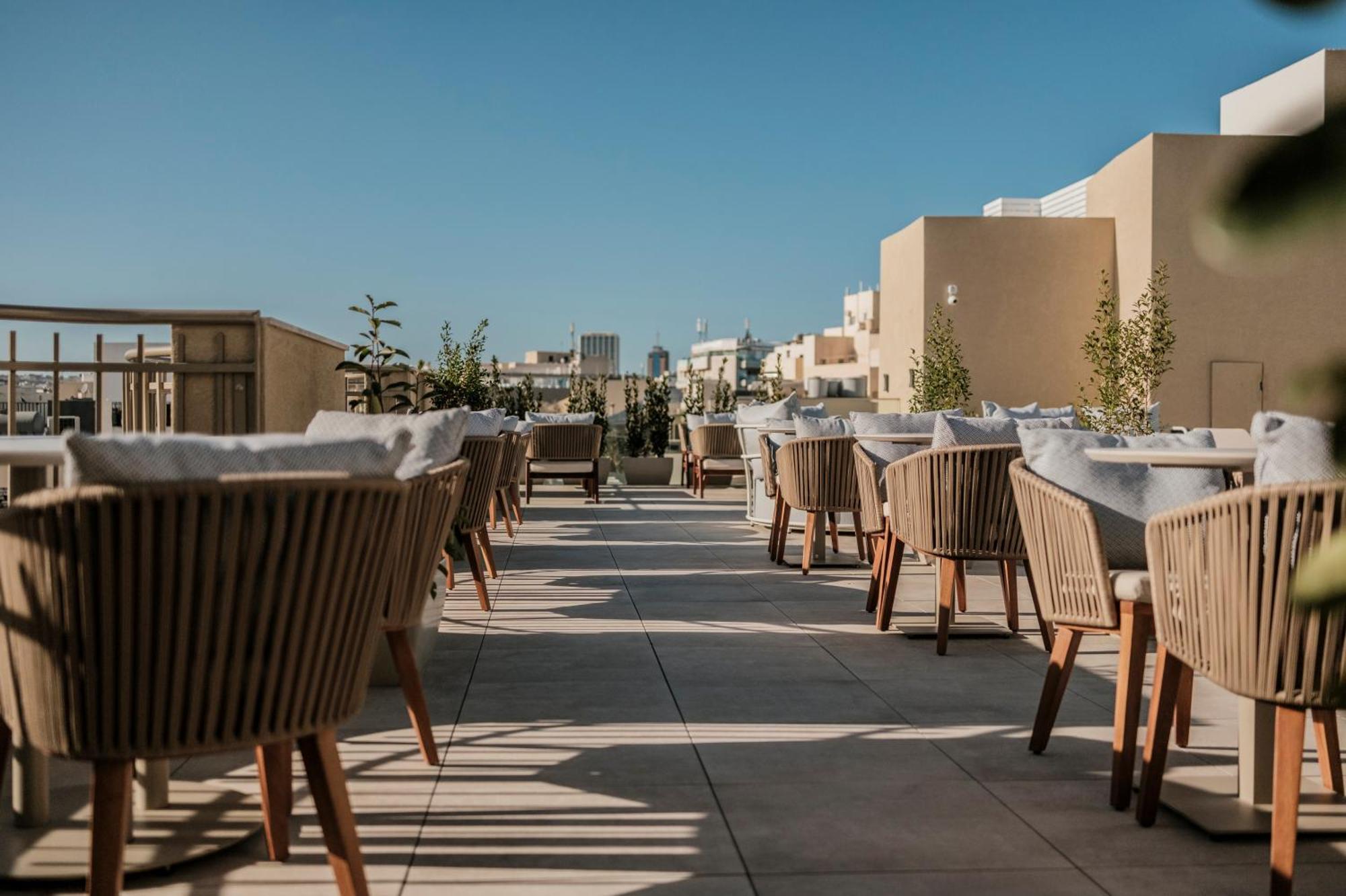 Courtyard By Marriott Sliema Hotel Kültér fotó