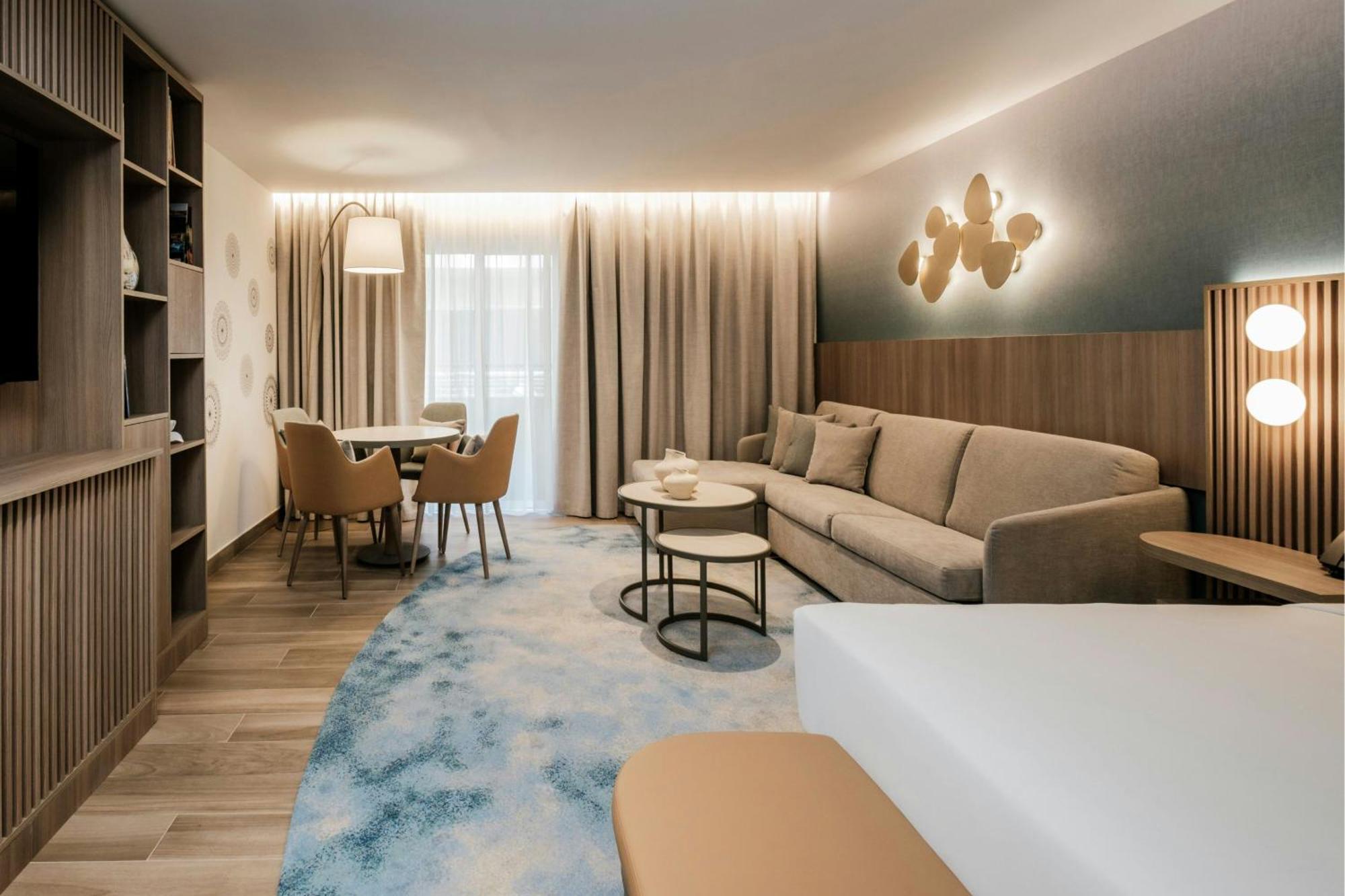 Courtyard By Marriott Sliema Hotel Kültér fotó