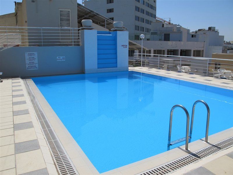 Courtyard By Marriott Sliema Hotel Kültér fotó