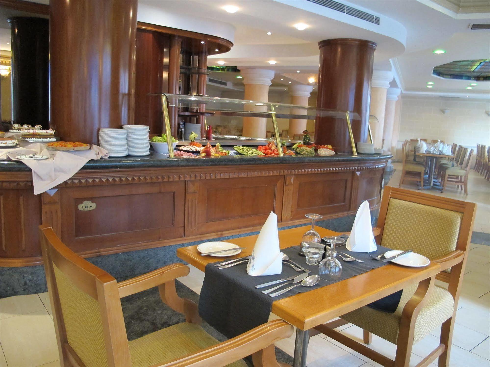 Courtyard By Marriott Sliema Hotel Kültér fotó